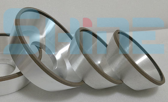 Le diamètre du trou des outils en carbure varie