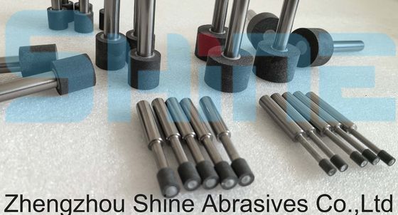 Moulins à rouleaux en céramique pour le traitement des matières superdures