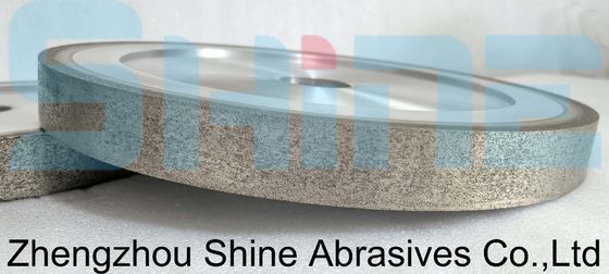Meule diamantée frittée à liant métallique pour le meulage de pierres précieuses