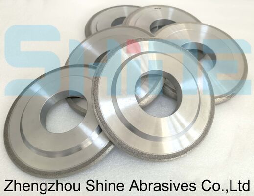 Fermeture à l'aide d'une roue en diamant de 200 mm 14FF1 pour le broyage de profilés en rouleaux de carbure