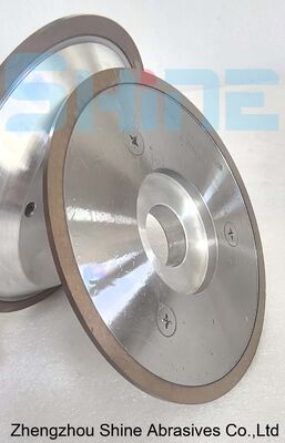 Fermeture à l'aide d'une roue en diamant de 200 mm 14FF1 pour le broyage de profilés en rouleaux de carbure