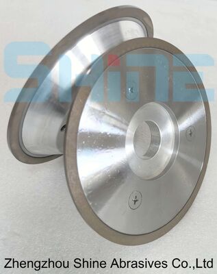 Fermeture à l'aide d'une roue en diamant de 200 mm 14FF1 pour le broyage de profilés en rouleaux de carbure