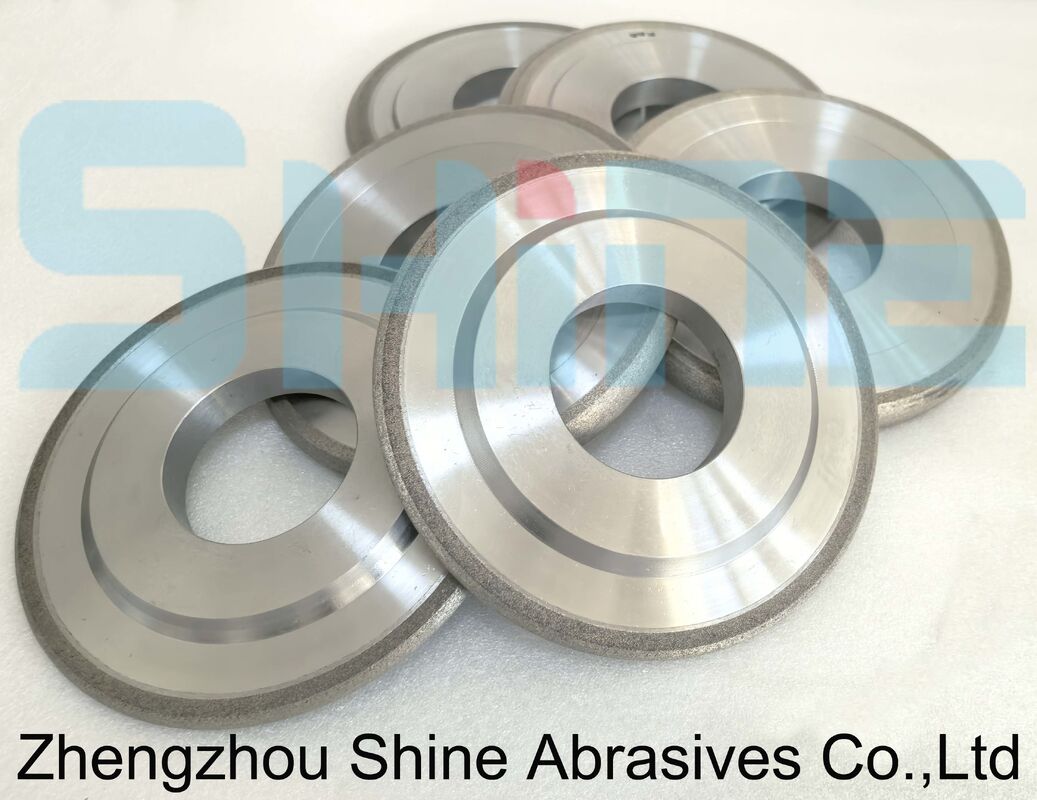 Fermeture à l'aide d'une roue en diamant de 200 mm 14FF1 pour le broyage de profilés en rouleaux de carbure