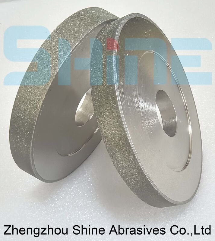 Quel est l'avantage de la meule diamantée électrodéposée pour le meulage grossier du graphite
